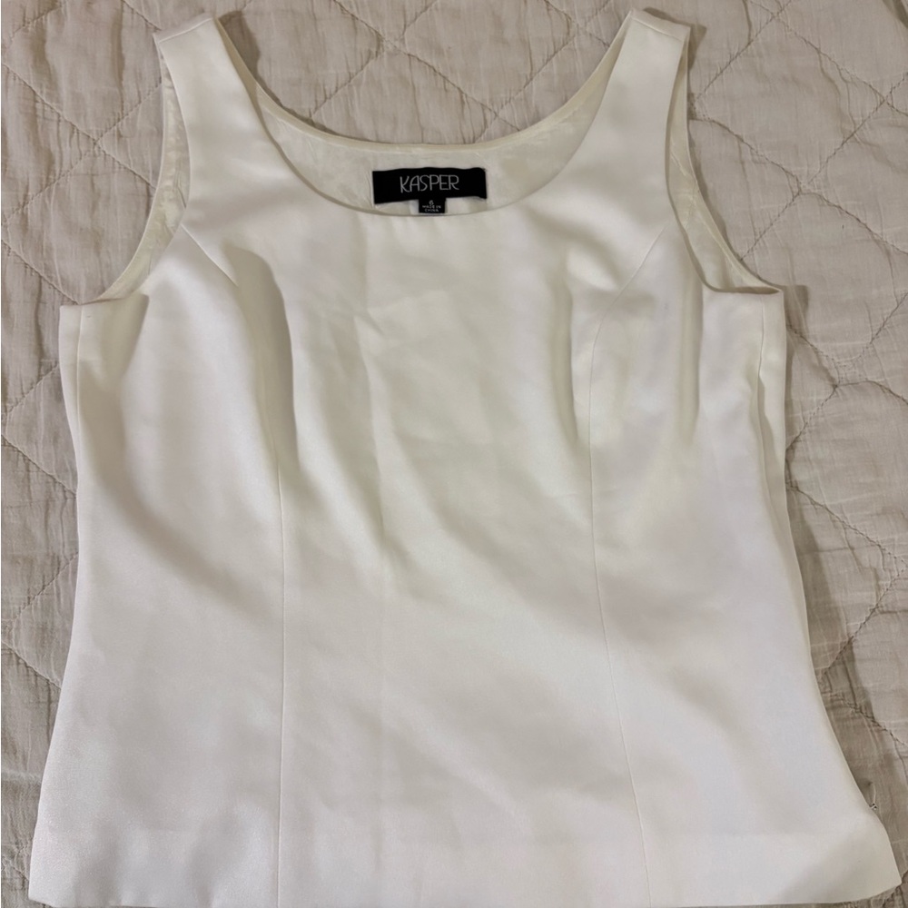 Kasper Classic Cream Sleeveless Blouse